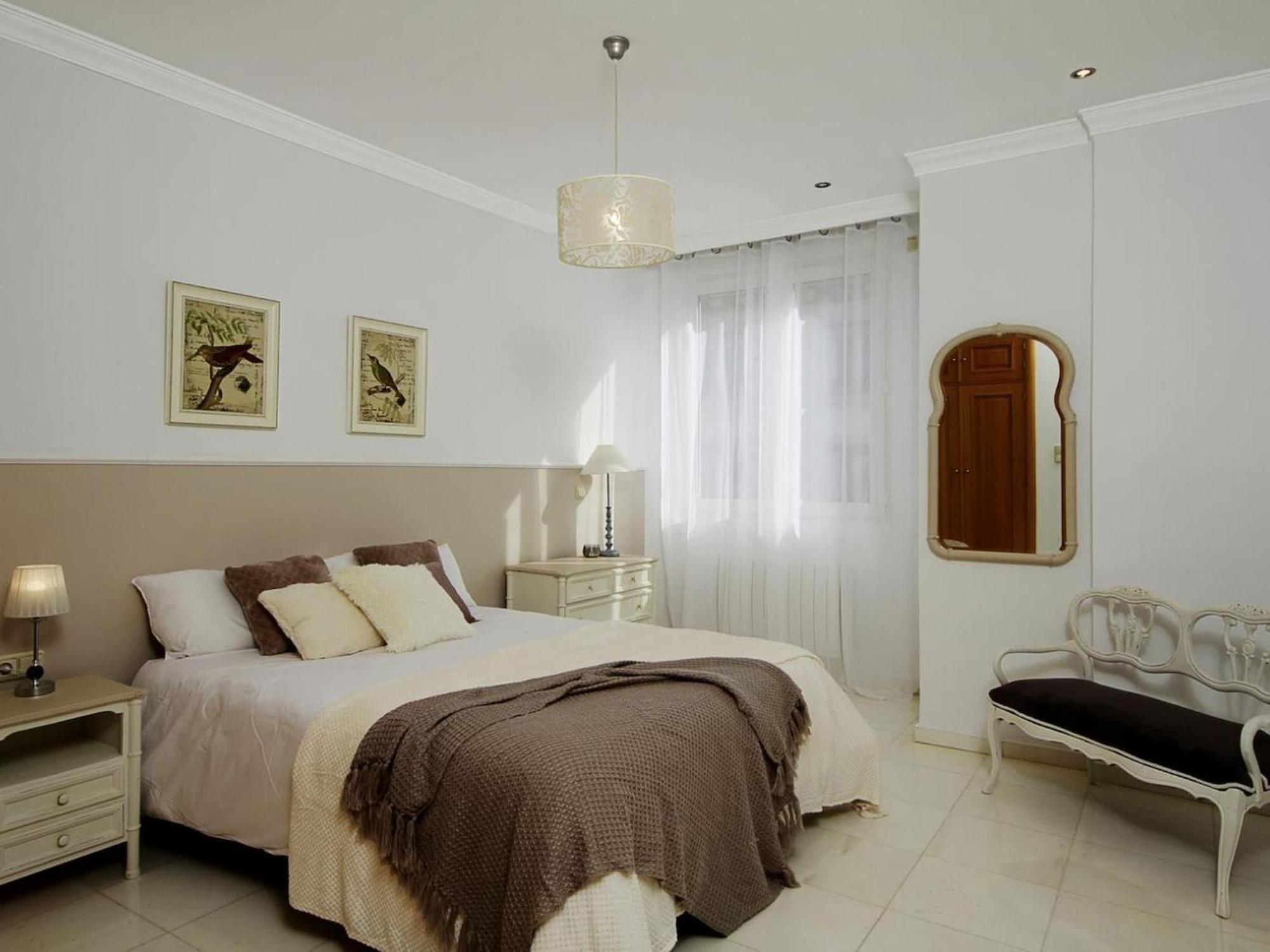 Chezmoihomes La Belle Epoque Oversized In The Very Heart Of Granada Buitenkant foto
